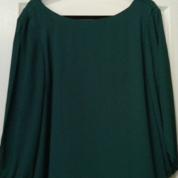 Green formal quarter sleeve dress - Picture 3 of 3